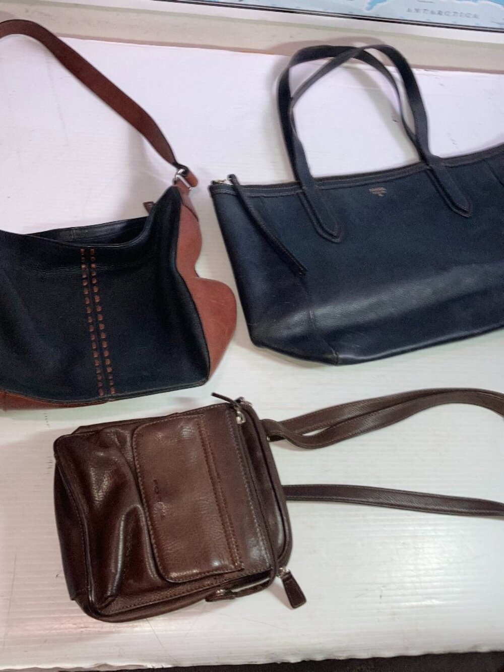 Fossil Brand Leather Purses Wallets Hand Bags LOT OF 3